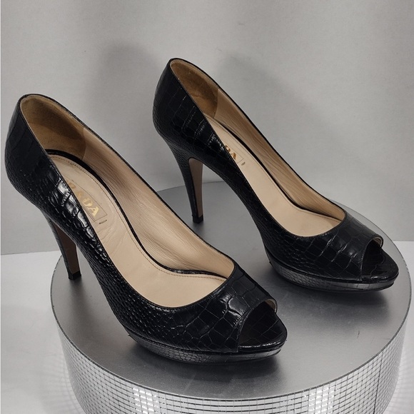 Prada Black Peep-Toe Heels size 9 pre owned good condition - Picture 10 of 15